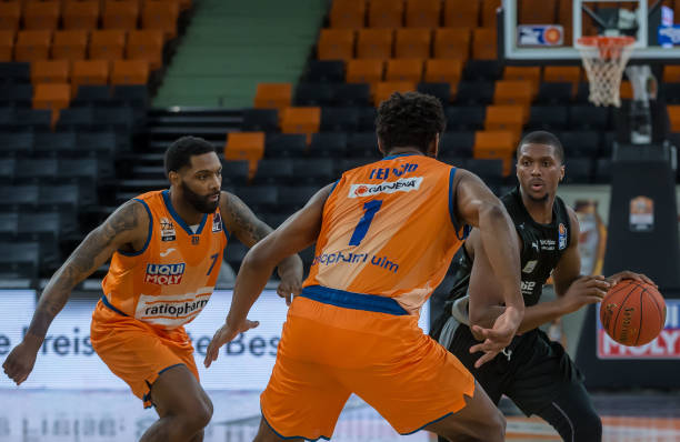 他精准的传 他精准的传