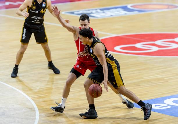 战术变化的 战术变化的