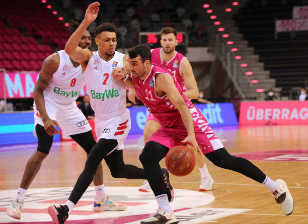 挥他的传射 挥他的传射