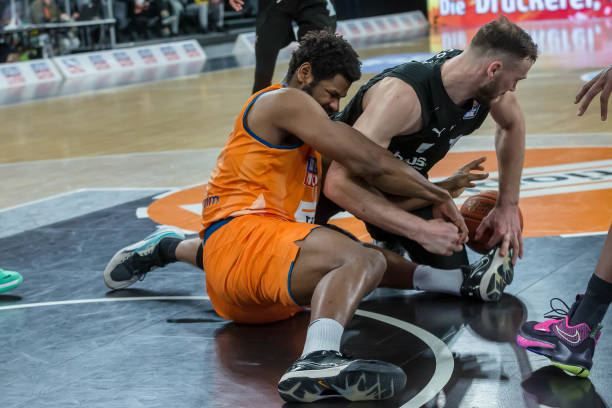 一个反击机 一个反击机