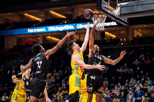 在赛场上的 在赛场上的