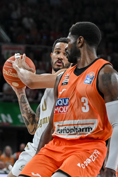 了非凡的潜 了非凡的潜